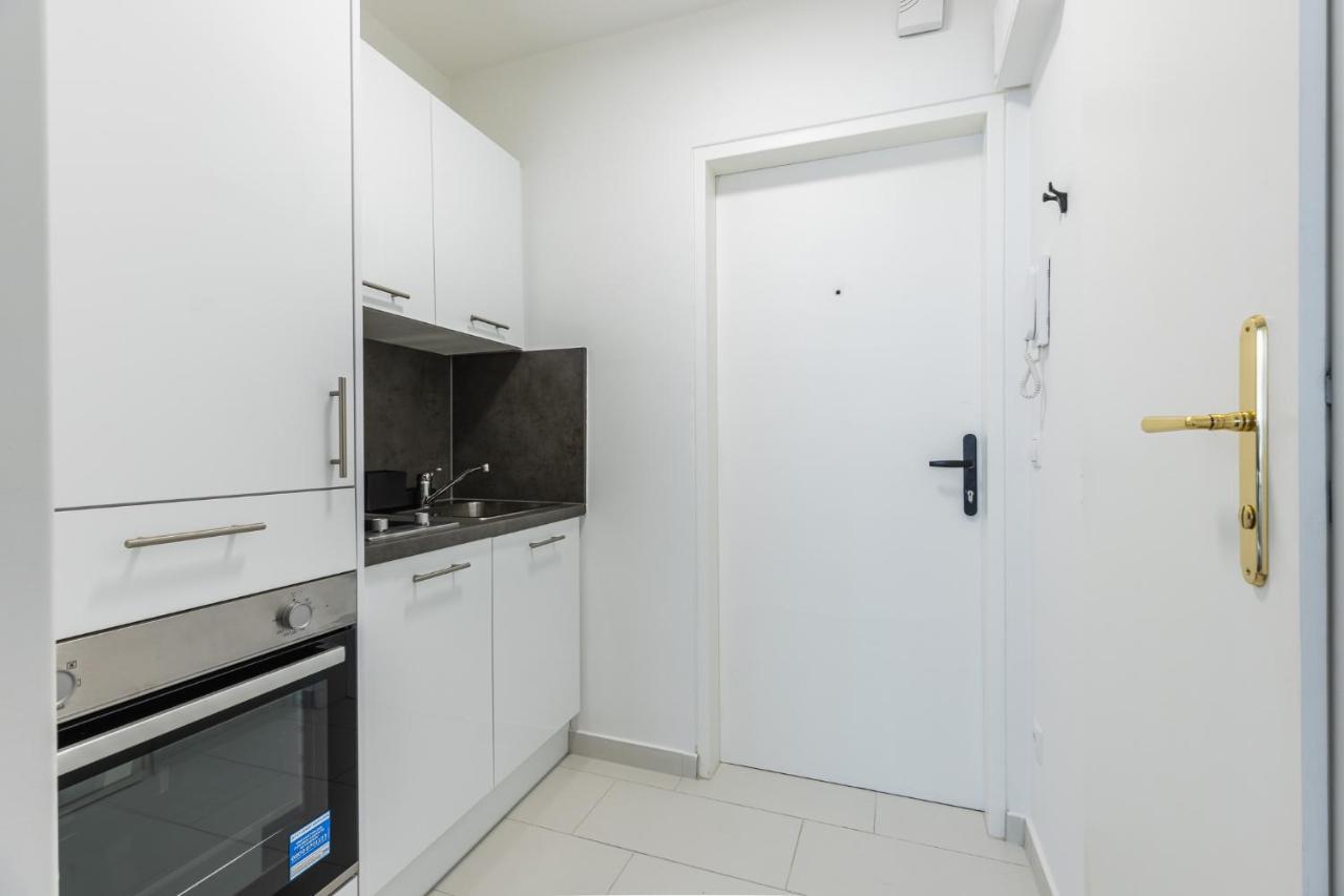 Bright Stylish Apartment In A Top Location Wina Bagian luar foto